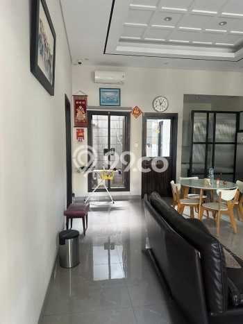 Disewakan Rumah Murah di Citraland Surabaya dengan 1 KT Disewakan Rumah Murah di Citraland Surabaya dengan 1 KT