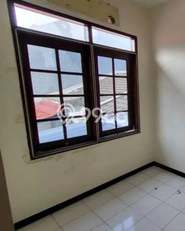 Kesempatan Memiliki Rumah LT 90m2m² / LB 150m2m² di , Dekat Pusat Kota, Surabaya Kesempatan Memiliki Rumah LT 90m2m² / LB 150m2m² di , Dekat Pusat Kota, Surabaya