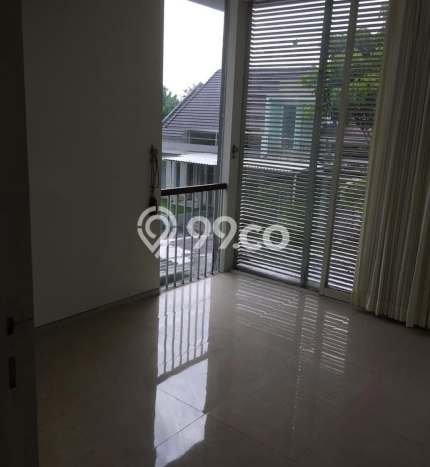 Disewakan! Rumah 3 Kamar Tidur &
2 Kamar Mandi di Citraland, Surabaya Disewakan! Rumah 3 Kamar Tidur &
2 Kamar Mandi di Citraland, Surabaya
