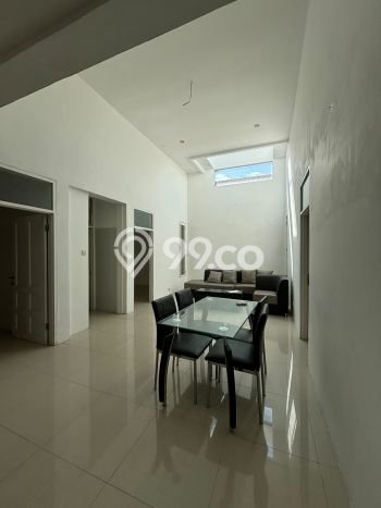 Rumah sewa siap pakai 3 KT di Citraland, Surabaya Rumah sewa siap pakai 3 KT di Citraland, Surabaya
