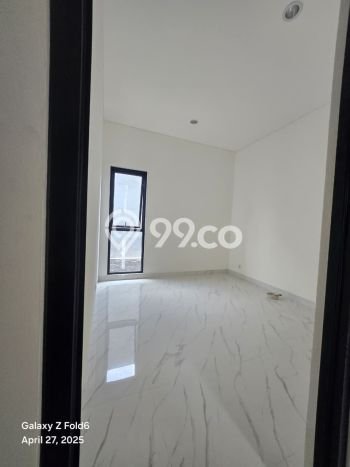 For Sale Rumah Elit Exclusive di Villa Melati Mas, Tangerang Selatan For Sale Rumah Elit Exclusive di Villa Melati Mas, Tangerang Selatan