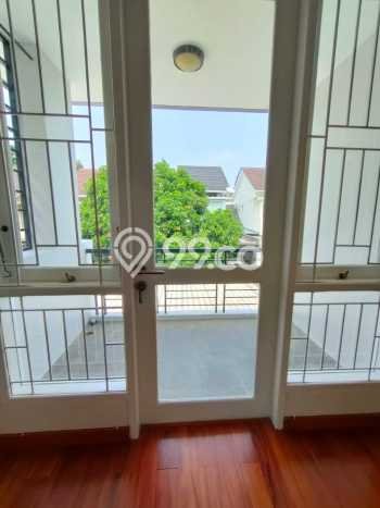 Rumah LT 180m² / LB 180m² di Kawasan BSD The Green, Tangerang Rumah LT 180m² / LB 180m² di Kawasan BSD The Green, Tangerang