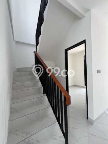 For Sale Hunian Rumah Terawat 3 KT di BSD, Tangerang For Sale Hunian Rumah Terawat 3 KT di BSD, Tangerang