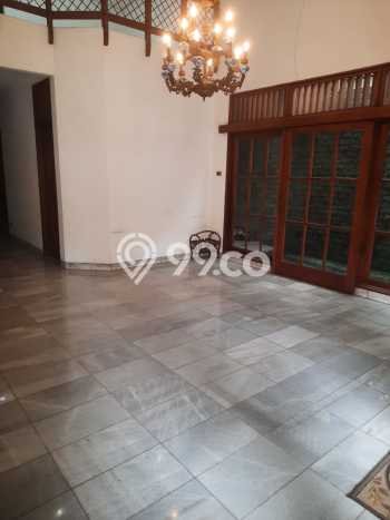 Jarang Ada! Rumah Kontrakan 4 Kamar Bagus Siap Huni Puri Indah Jarang Ada! Rumah Kontrakan 4 Kamar Bagus Siap Huni Puri Indah