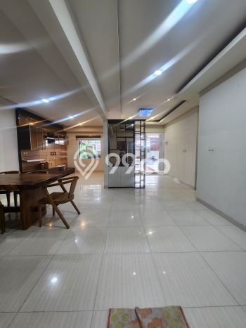 Dijual Rumah Luas Elegan Dengan View Cantik di Gading Serpong, Tangerang Dijual Rumah Luas Elegan Dengan View Cantik di Gading Serpong, Tangerang