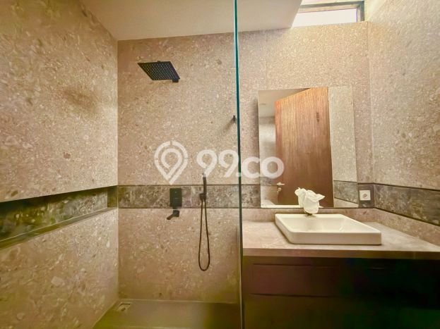 For Sale! Luxury House LT 291m2 Desain Modern di Alam Sutera For Sale! Luxury House LT 291m2 Desain Modern di Alam Sutera