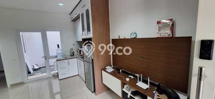 Disewakan! Rumah 2 Kamar Tidur &
2 Kamar Mandi di BSD, Tangerang Disewakan! Rumah 2 Kamar Tidur &
2 Kamar Mandi di BSD, Tangerang