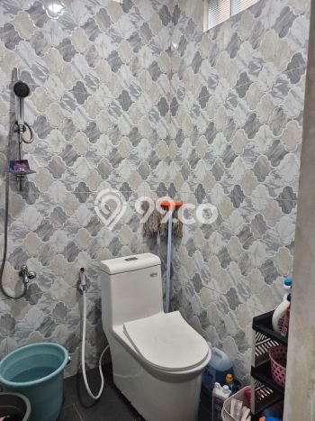 Unit Kost Dijual di BSD City dengan 4 Kamar Kawasan Strategis Unit Kost Dijual di BSD City dengan 4 Kamar Kawasan Strategis