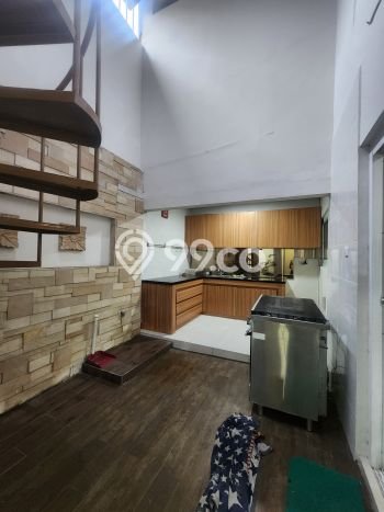 Dijual Rumah Luas Elegan Dengan View Cantik di Gading Serpong, Tangerang Dijual Rumah Luas Elegan Dengan View Cantik di Gading Serpong, Tangerang
