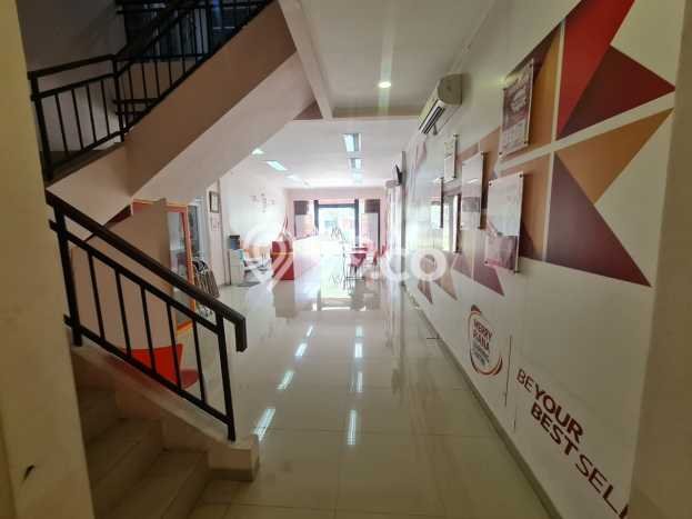 Ruko Bagus Dijual LB 600m2 Lokasi Strategis Tangerang Area Cocok untuk Berbisnis Ruko Bagus Dijual LB 600m2 Lokasi Strategis Tangerang Area Cocok untuk Berbisnis