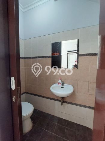 For Sale Hunian Rumah Terawat 8 Kamar di Gading Serpong, Tangerang For Sale Hunian Rumah Terawat 8 Kamar di Gading Serpong, Tangerang