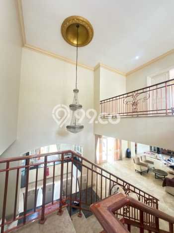 Ready to Use! Premium House LT 551m2 Desain Modern di BSD Ready to Use! Premium House LT 551m2 Desain Modern di BSD