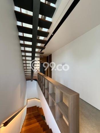 Dijual Rumah Luas Elegan Dengan View Eksklusif di BSD, Tangerang Dijual Rumah Luas Elegan Dengan View Eksklusif di BSD, Tangerang
