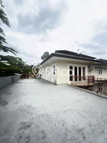 Ready to Use! Premium House LT 551m2 Desain Modern di BSD Ready to Use! Premium House LT 551m2 Desain Modern di BSD