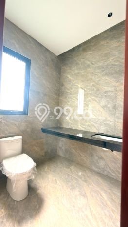 Rumah Mewah LB 526m2 Siap Pakai Desain Elegan di BSD City, Tangerang Rumah Mewah LB 526m2 Siap Pakai Desain Elegan di BSD City, Tangerang