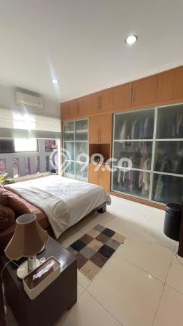 Rumah Elit Modern Siap Huni di Bintaro Jakarta Selatan Rumah Elit Modern Siap Huni di Bintaro Jakarta Selatan