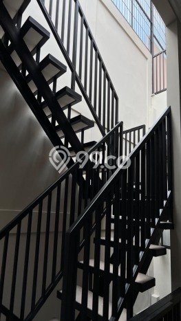 Rumah Mewah Dijual LT 313m2 di Kebayoran Baru, Jakarta Selatan Rumah Mewah Dijual LT 313m2 di Kebayoran Baru, Jakarta Selatan