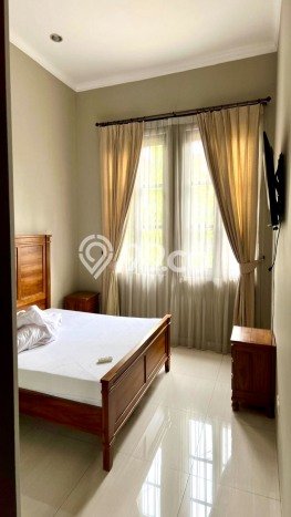 Rumah Mewah Dijual LT 313m2 di Kebayoran Baru, Jakarta Selatan Rumah Mewah Dijual LT 313m2 di Kebayoran Baru, Jakarta Selatan