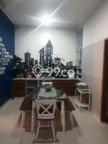 Dijual Rumah 5 Kamar Lokasi Ideal Nyaman dan Strategis di Cimahi Utara Dijual Rumah 5 Kamar Lokasi Ideal Nyaman dan Strategis di Cimahi Utara