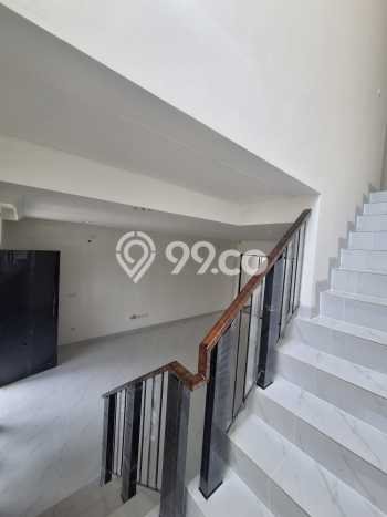 Disewakan! Rumah 3 Kamar Tidur &
3 Kamar Mandi di Pantai Indah Kapuk 2, Jakarta Utara Disewakan! Rumah 3 Kamar Tidur &
3 Kamar Mandi di Pantai Indah Kapuk 2, Jakarta Utara