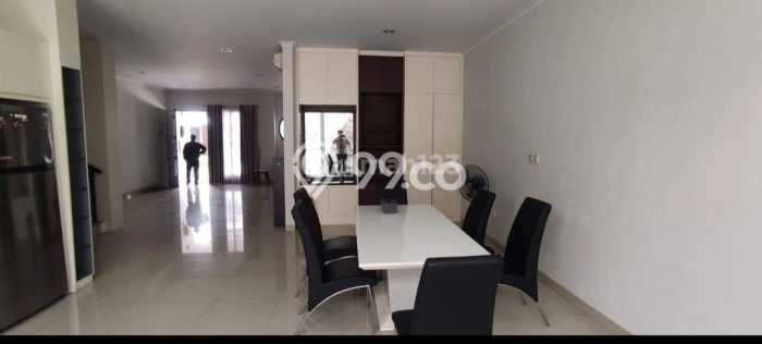 For Sale Rumah Mewah Exclusive di Cengkareng, Jakarta Barat For Sale Rumah Mewah Exclusive di Cengkareng, Jakarta Barat