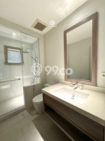 Sewa Rumah Nyaman LT 500m2 / LB 350m2 di Kemang, Jakarta Selatan Sewa Rumah Nyaman LT 500m2 / LB 350m2 di Kemang, Jakarta Selatan