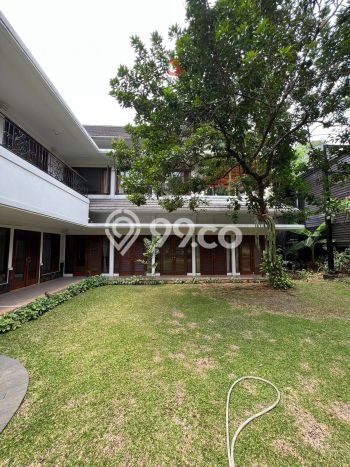 Sewa Rumah Elit LT 1330m2 / LB 1500m2 di Menteng, Jakarta Pusat Sewa Rumah Elit LT 1330m2 / LB 1500m2 di Menteng, Jakarta Pusat