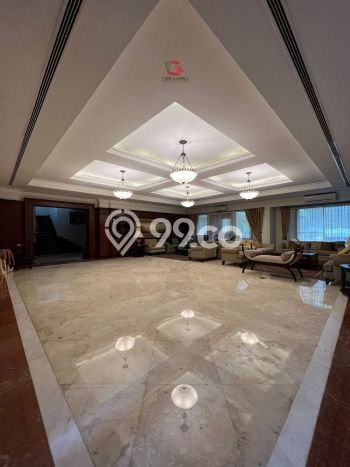 Sewa Rumah Elit LT 1330m2 / LB 1500m2 di Menteng, Jakarta Pusat Sewa Rumah Elit LT 1330m2 / LB 1500m2 di Menteng, Jakarta Pusat