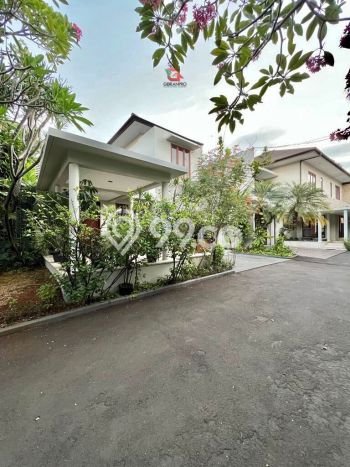Hunian Modern Disewakan di Cipete Jakarta Selatan 4 KT & 4 KM Hunian Modern Disewakan di Cipete Jakarta Selatan 4 KT & 4 KM