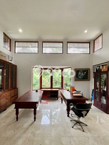 Disewakan! Rumah 6 Kamar Tidur &
5 Kamar Mandi di Pondok Indah, Jakarta Selatan Disewakan! Rumah 6 Kamar Tidur &
5 Kamar Mandi di Pondok Indah, Jakarta Selatan
