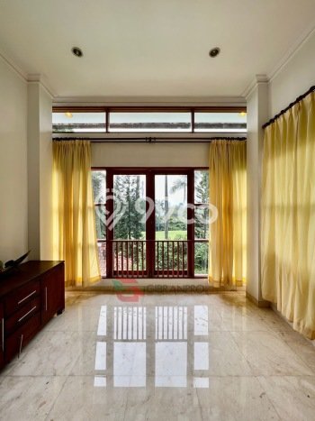 Disewakan! Rumah 6 Kamar Tidur &
5 Kamar Mandi di Pondok Indah, Jakarta Selatan Disewakan! Rumah 6 Kamar Tidur &
5 Kamar Mandi di Pondok Indah, Jakarta Selatan
