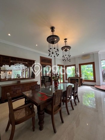 Disewakan! Rumah 6 Kamar Tidur &
5 Kamar Mandi di Pondok Indah, Jakarta Selatan Disewakan! Rumah 6 Kamar Tidur &
5 Kamar Mandi di Pondok Indah, Jakarta Selatan