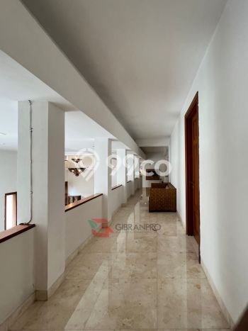 Disewakan! Rumah 6 Kamar Tidur &
5 Kamar Mandi di Pondok Indah, Jakarta Selatan Disewakan! Rumah 6 Kamar Tidur &
5 Kamar Mandi di Pondok Indah, Jakarta Selatan