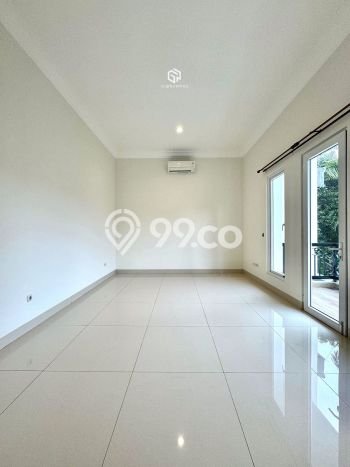 Hunian Kondisi Baik Disewakan di Pondok Indah, Jakarta Selatan LT 400m2, LB 500m2 Hunian Kondisi Baik Disewakan di Pondok Indah, Jakarta Selatan LT 400m2, LB 500m2