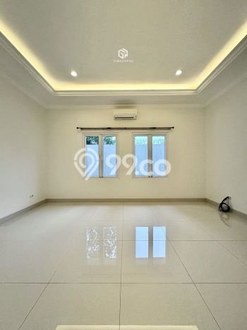 Hunian Kondisi Baik Disewakan di Pondok Indah, Jakarta Selatan LT 400m2, LB 500m2 Hunian Kondisi Baik Disewakan di Pondok Indah, Jakarta Selatan LT 400m2, LB 500m2