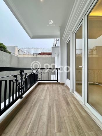 Hunian Kondisi Baik Disewakan di Pondok Indah, Jakarta Selatan LT 400m2, LB 500m2 Hunian Kondisi Baik Disewakan di Pondok Indah, Jakarta Selatan LT 400m2, LB 500m2