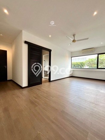 Disewakan Rumah Nyaman LT 806m2 / LB 500m2 di Cipete, Jakarta Selatan Disewakan Rumah Nyaman LT 806m2 / LB 500m2 di Cipete, Jakarta Selatan