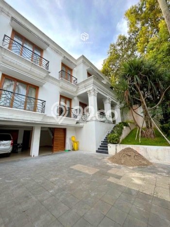 Disewakan Rumah Strategis LT 800m2 / LB 500m2 di Kemang, Jakarta Selatan Disewakan Rumah Strategis LT 800m2 / LB 500m2 di Kemang, Jakarta Selatan