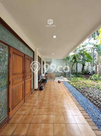 Disewakan Rumah Konsep Minimalis di Cilandak Jakarta Selatan dengan 5 Kamar Disewakan Rumah Konsep Minimalis di Cilandak Jakarta Selatan dengan 5 Kamar