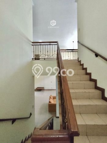 Disewakan Rumah Konsep Minimalis di Cilandak Jakarta Selatan dengan 5 Kamar Disewakan Rumah Konsep Minimalis di Cilandak Jakarta Selatan dengan 5 Kamar