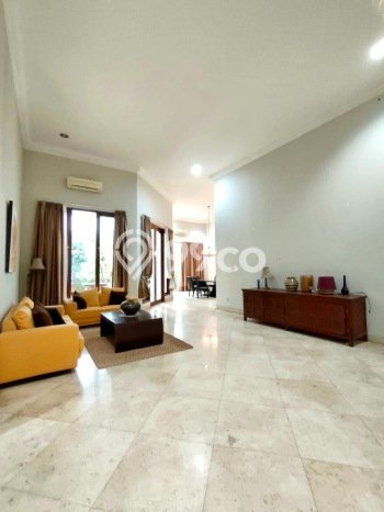 Sewa Rumah Nyaman LT 1000m2 / LB 1200m2 di Kemang, Jakarta Selatan Sewa Rumah Nyaman LT 1000m2 / LB 1200m2 di Kemang, Jakarta Selatan