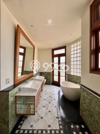 Disewakan Rumah Nyaman di Pondok Indah LT 700m2 / LB 1000m2 Siap Huni Disewakan Rumah Nyaman di Pondok Indah LT 700m2 / LB 1000m2 Siap Huni