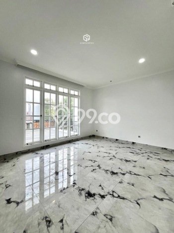 Dijual Rumah Premium dengan Fasilitas Sekitar Komplit di Cilandak, Jakarta Selatan Dijual Rumah Premium dengan Fasilitas Sekitar Komplit di Cilandak, Jakarta Selatan