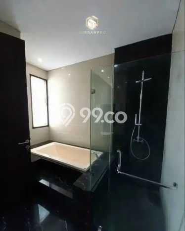Rumah Sewa Jakarta Selatan LT 220m2 LB 500m2 Area Radio Dalam Rumah Sewa Jakarta Selatan LT 220m2 LB 500m2 Area Radio Dalam