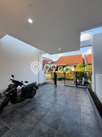 Rumah Luas Asri 3 KT Siap Huni di Bintaro Tangerang Selatan Rumah Luas Asri 3 KT Siap Huni di Bintaro Tangerang Selatan