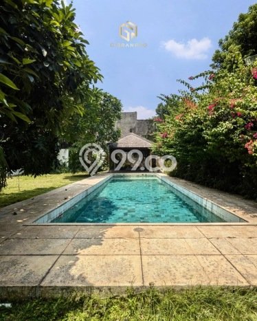 Hunian Modern dengan LT 1600m2 & LB 500m2 Dikontrakkan di Cipete Hunian Modern dengan LT 1600m2 & LB 500m2 Dikontrakkan di Cipete