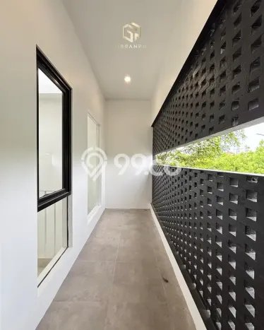 Rumah Luxury Modern Tanpa Renovasi di Metland Puri Jakarta Barat Rumah Luxury Modern Tanpa Renovasi di Metland Puri Jakarta Barat