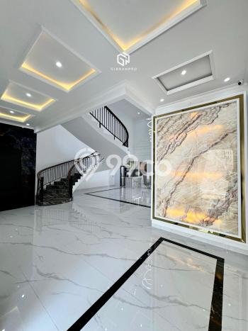 Ready to Use! Luxury House LT 406m2 Desain Modern di Pondok Indah Ready to Use! Luxury House LT 406m2 Desain Modern di Pondok Indah