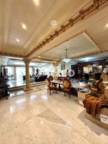 Jual Rumah Luas Elegan Dengan View Eksklusif di Pondok Indah, Jakarta Selatan Jual Rumah Luas Elegan Dengan View Eksklusif di Pondok Indah, Jakarta Selatan