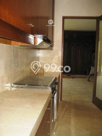 Rumah Sewa Jakarta Selatan LT 520m2 LB 400m2 Area Kemang Rumah Sewa Jakarta Selatan LT 520m2 LB 400m2 Area Kemang